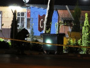 Cezaevi önündeki şüpheli paket polisi alarma geçirdi