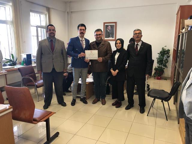 Başkan Demirhan mazbatasını aldı