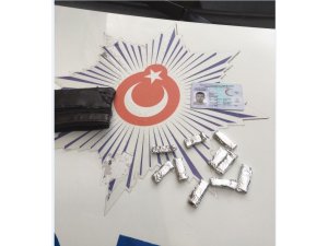Polis uyuşturucu satıcılarına göz açtırmıyor