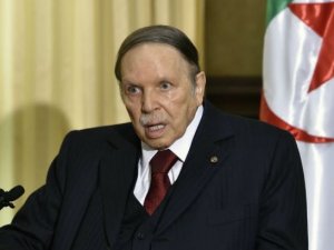 Cezayir 20 yıllık Buteflika dönemine veda ediyor