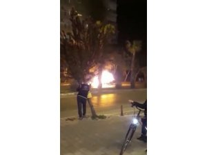 Antalya’da otomobil alev alev yandı