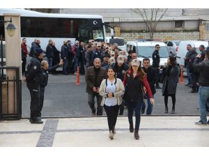 Terör operasyonunda gözaltına alınan 23 kişi serbest kaldı