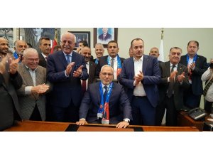 İskenderun Belediye Başkanı Fatih Tosyalı görevi devraldı