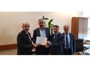 İl genel meclis üyeleri mazbatalarını aldı