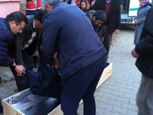 Yalnız yaşayan kadın evinde ölü bulundu