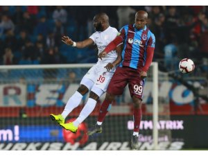 Trabzonspor’da, Nwakaeme seriye bağladı