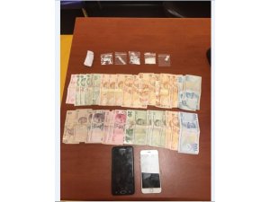 Polis uyuşturucu tacirlerine göz açtırmıyor