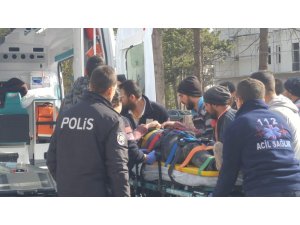 Dengesini kaybeden işçi 8 metre yükseklikten düştü