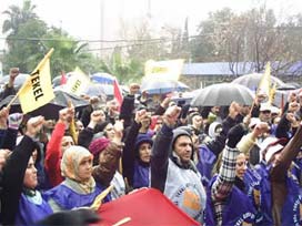Tekel işçileri eylem için toplanıyor