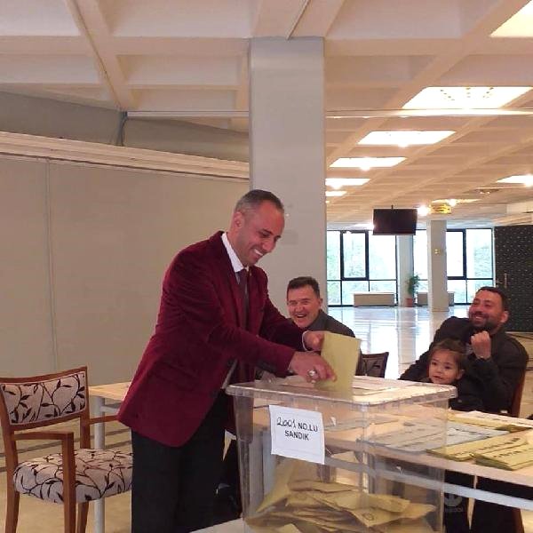 Konya'da Muhtar, Koltuğunu Eşine Devretti