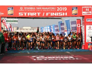 Vodafone İstanbul 14. Yarı Maratonu başladı