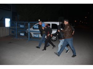 Cezaevi firarileri suçüstü yakalandı