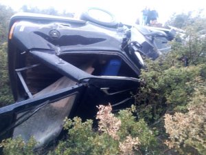 Kontrolden çıkan otomobil şarampole yuvarlandı: 3 yaralı