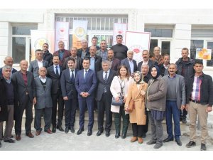 Arıcılara güneş panelleri dağıtıldı