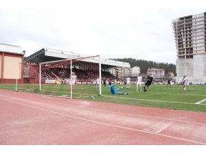 TFF 2. Lig: Kastamonuspor 1966: 2 - Utaş Uşakspor: 1