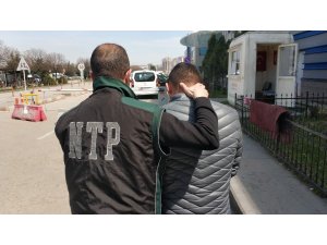 Uyuşturucu ticaretine 2 tutuklama