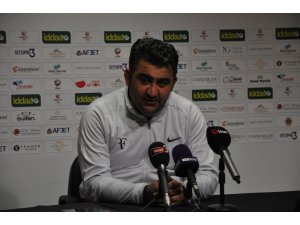 Ümit Özat: "Çok daha iyi olmak zorundayız"