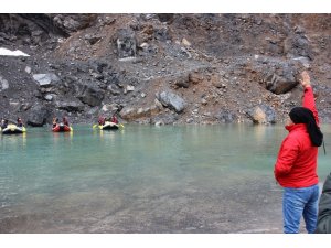 Zap Suyunda Rafting Şampiyonasına hazırlanıyorlar