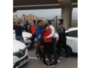 Göztepeli oyuncular ile taraftarlar maç çıkışı kapıştı