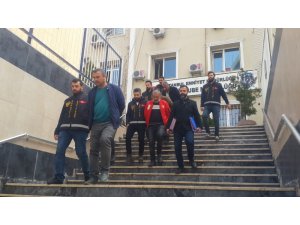 İstanbul’da otomobil hırsızlarına nefes kesen operasyon: 8 gözaltı