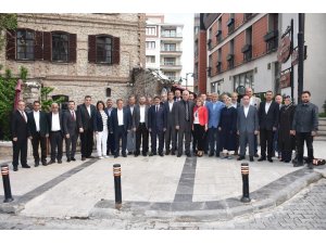 Başkan Çelik Cumhur İttifakı meclis üyeleriyle istişare yaptı