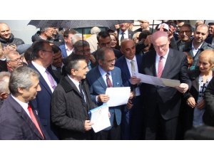 Başkanlar mazbatalarını aldı