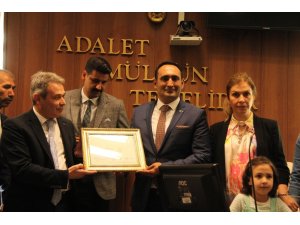 Toroslar’da Afşın Yılmaz mazbatasını aldı