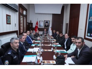 Vali Çakacak, "Eskişehir’deki karşılaşmalar sporun ruhuna yaraşır bir şekilde tamamlanmalı"