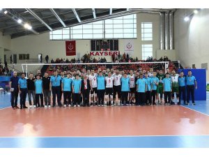 Voleybol 1. Lig Erkeklerde finale kalan takımlar belli oldu