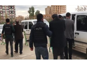 Camilerde abdest alan vatandaşların ceplerini boşaltan çete çökertildi