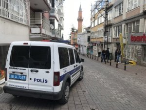 2 gündür haber alamadığı ağabeyini ölü buldu