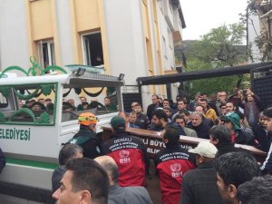 Denizli’de 11 yaşındaki çocuğun ipte asılı cesedi bulundu