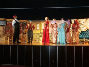 "Kanlı Nigar" tiyatro oyunu Ereğli'de sahnelendi