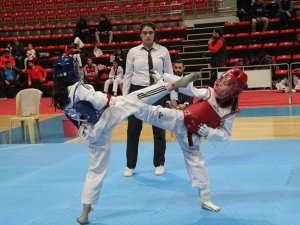 Okullar Taekwondo Türkiye Şampiyonası Konya’da gerçekleştirildi