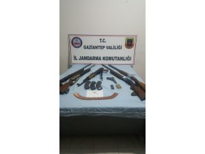 Jandarmadan silah kaçakçılarına operasyon