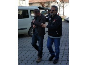 Evinde yarım kilo esrarla şahıs serbest bırakıldı