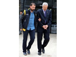 Cinsel istismar iddiasıyla 31 yıl hapis cezası alan öğretmene tahliye kararı