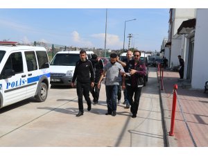 Şüphelileri film gibi operasyonla yakalayan polisler ödüllendirildi