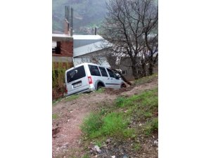 Diyarbakır’da trafik kazası: anne ve bebeği yaralandı