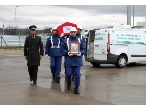 Kaza kurşunuyla şehit düşen uzman onbaşı, memleketine uğurlandı