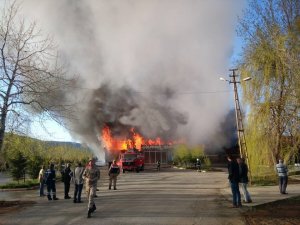 Alabalık tesisi yangında kullanılamaz hale geldi