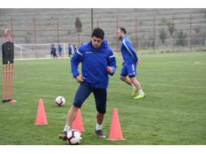 Evkur Yeni Malatyaspor’da Ertaç Özbir ve Murat Akça affedildi