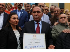 4. kez Belediye Başkanı seçilen Demir mazbatasını bugün aldı