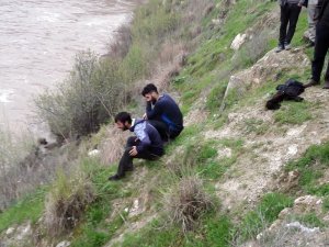 Siirt’te otomobil Botan Çayı’na uçtu