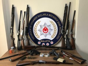 Malatya’da çok sayıda ruhsatsız silah ele geçirildi