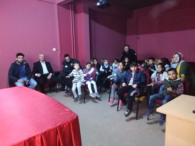 Kulu'da ana sınıfı öğrencilerinden polise ziyaret