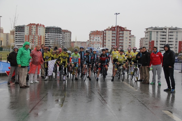 Pedallar Okullar İçin Çevrildi