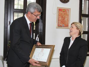 Beypazarı Belediye Başkanı Kaplan, mazbatasını aldı