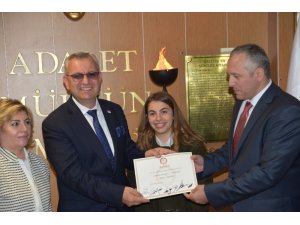 23 oyla seçilen Helvacıoğlu, mazbatasını aldı