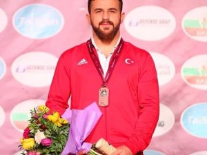 ADÜ’lü Muhammet bronz madalya kazandı